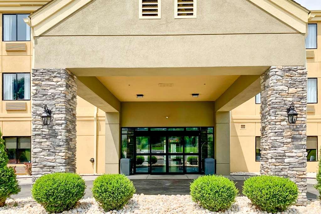 Comfort Inn & Suites Troutville - Roanoke North - Daleville Экстерьер фото