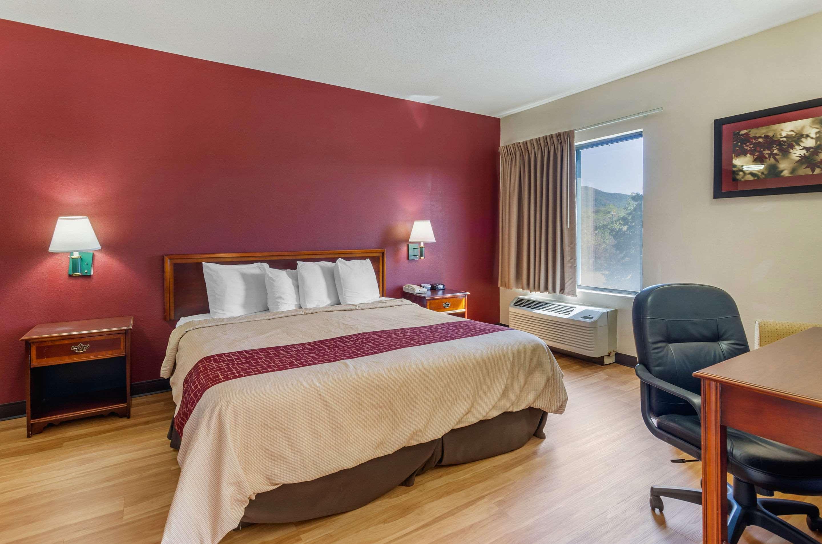 Comfort Inn & Suites Troutville - Roanoke North - Daleville Экстерьер фото